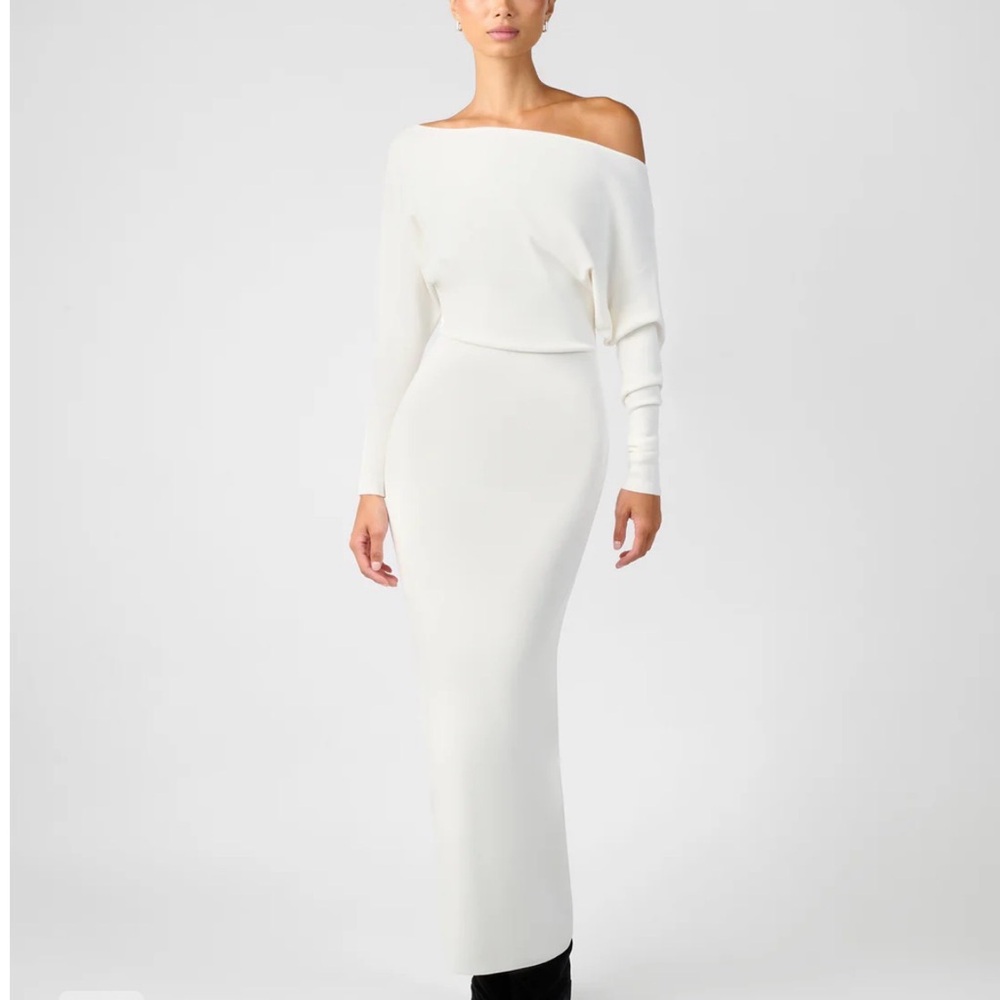 NWT Commense Off-Shoulder White Long Sleeve Maxi Dress Draped